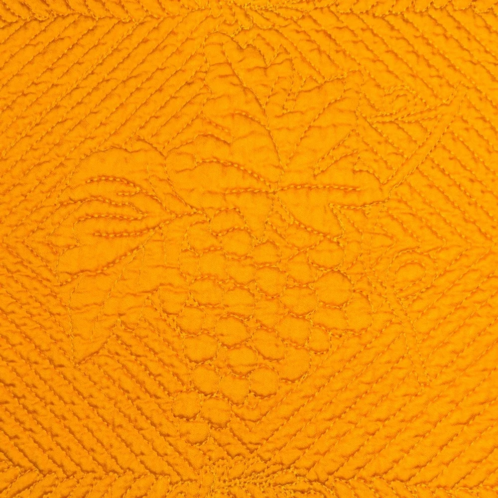 Williams Sonoma Set of Four Quilted Yellow Golden Rod Placemats